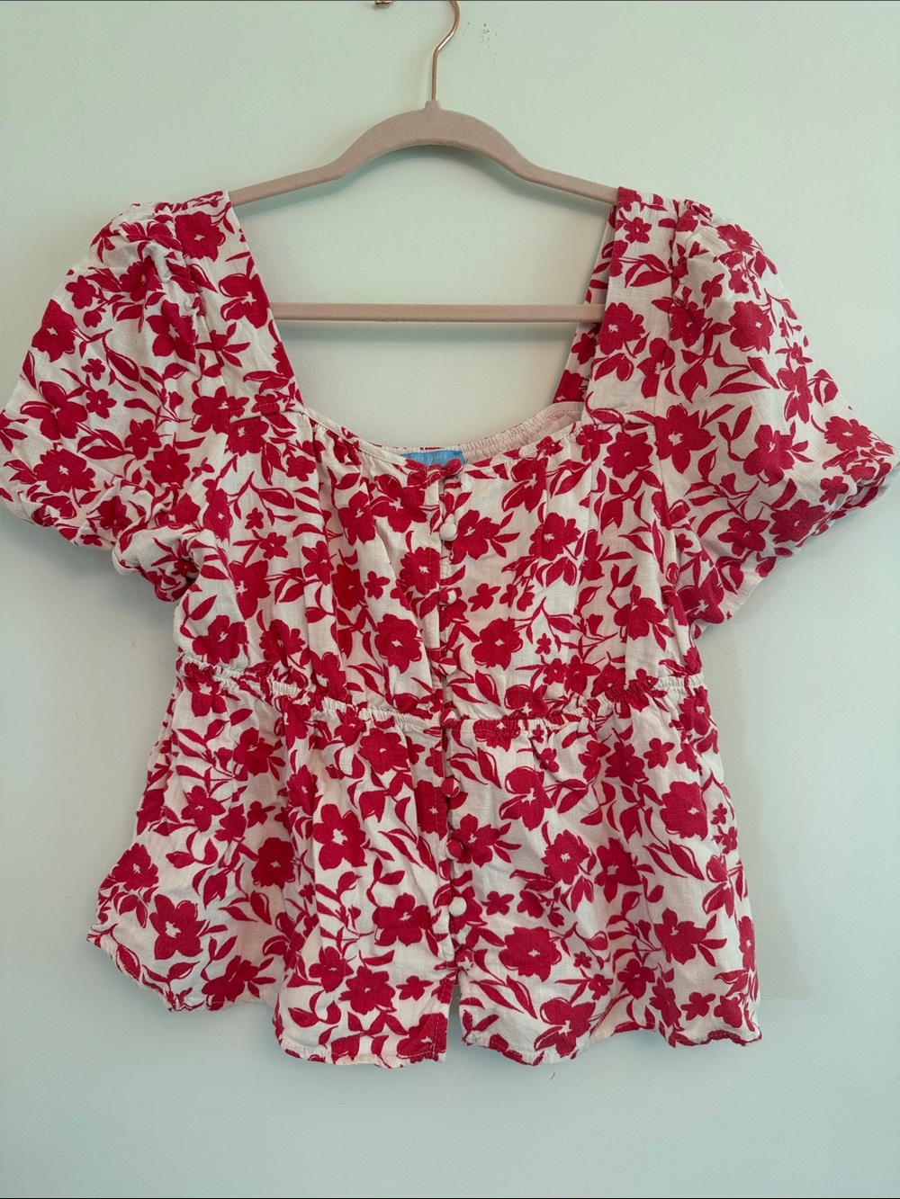 Draper James White Blouse with Red Floral Print and Puff Sleeves